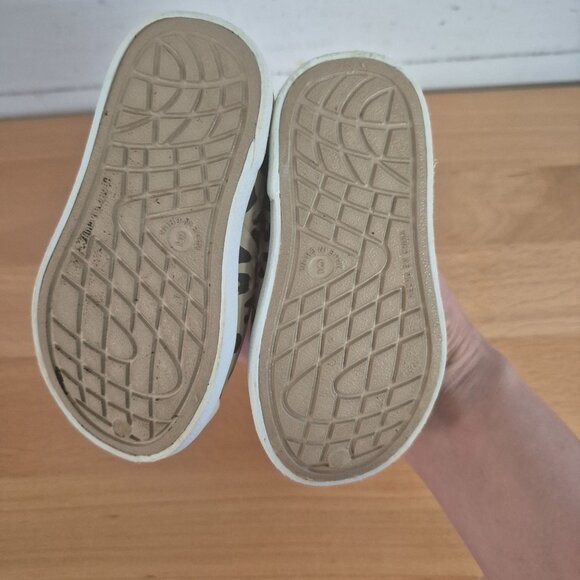 Old Navy Girls Leopard Print Slip-On Shoes Size 5 Rubber Casual Flats - Picture 3 of 5